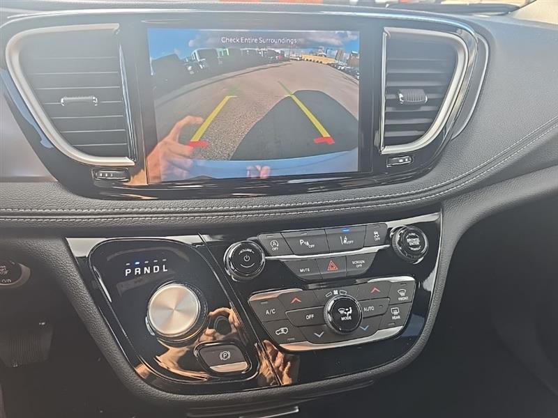 Chrysler Pacifica  2026