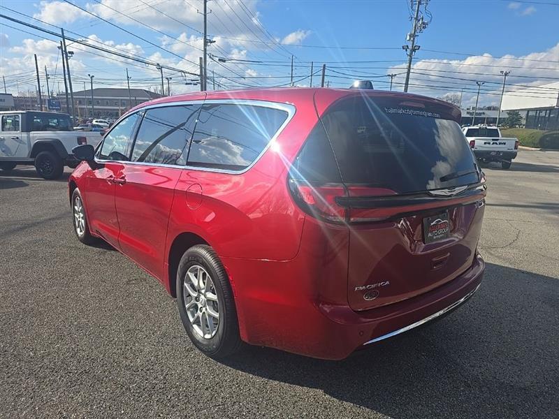 Chrysler Pacifica  2026