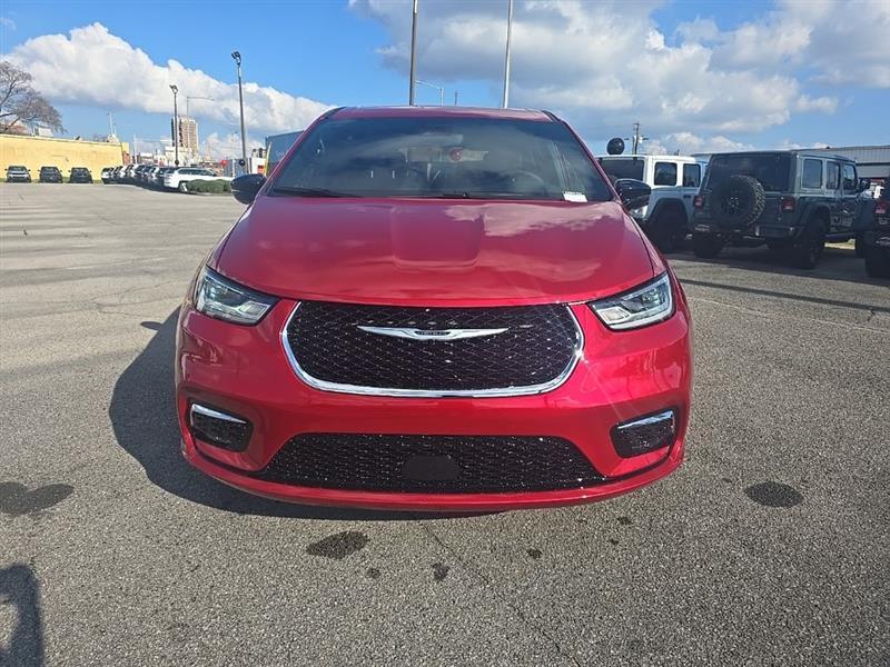 Chrysler Pacifica  2026