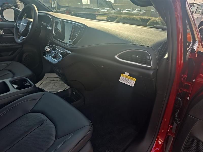 Chrysler Pacifica  2026