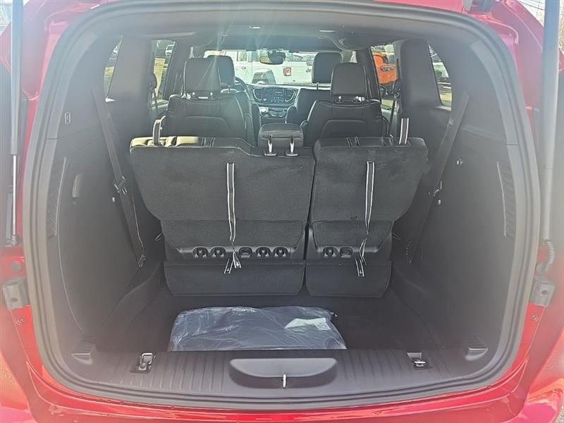 Chrysler Pacifica  2026