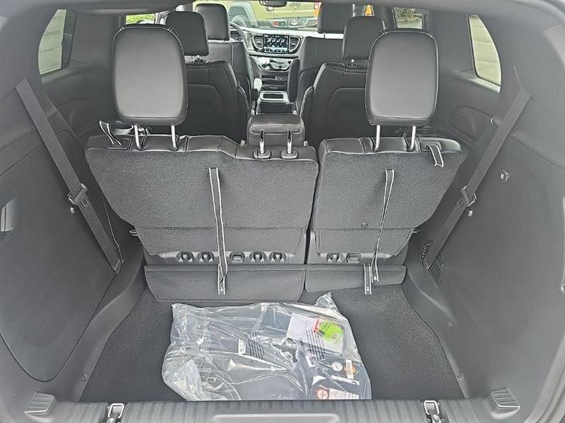 Chrysler Pacifica  2026