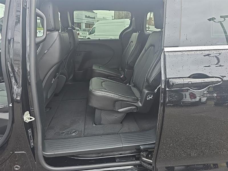 Chrysler Pacifica  2026