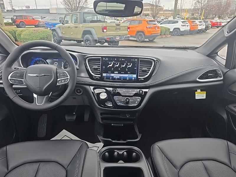 Chrysler Pacifica  2026