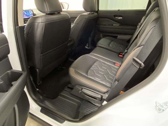 Nissan Pathfinder  2026