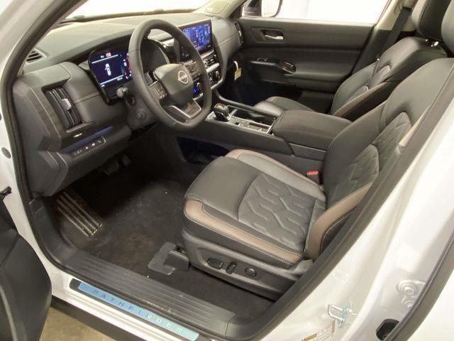 Nissan Pathfinder  2026