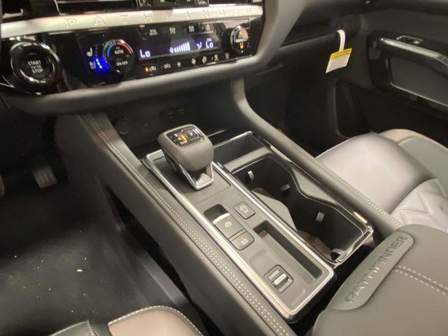 Nissan Pathfinder  2026