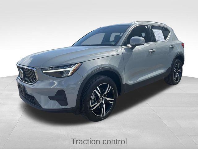 Volvo XC40  2024
