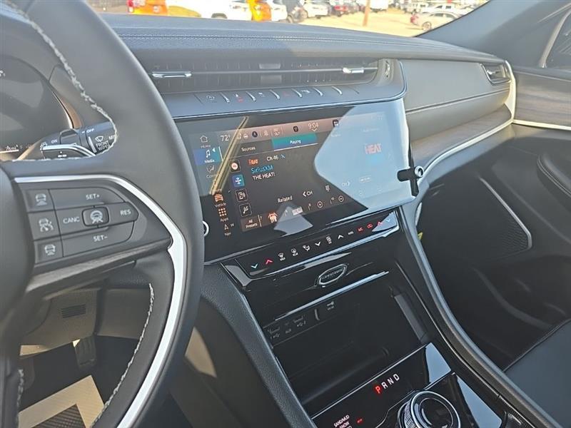 Jeep Grand Cherokee  2026