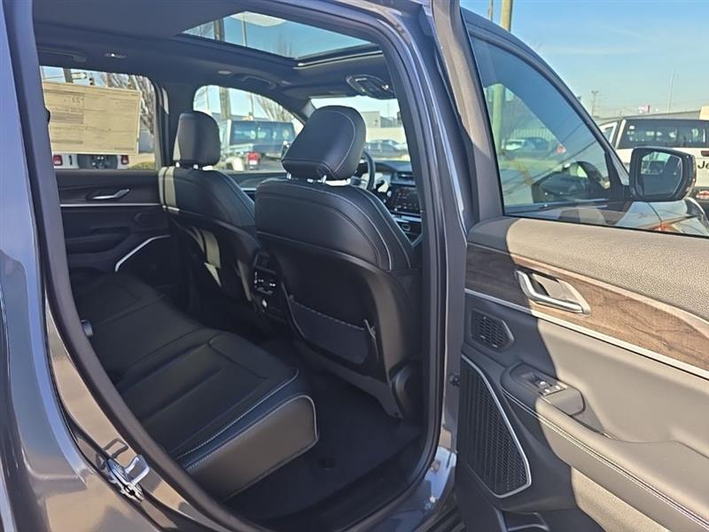 Jeep Grand Cherokee  2026