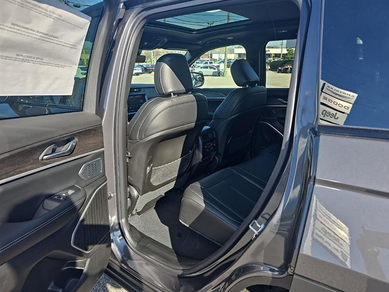 Jeep Grand Cherokee  2026