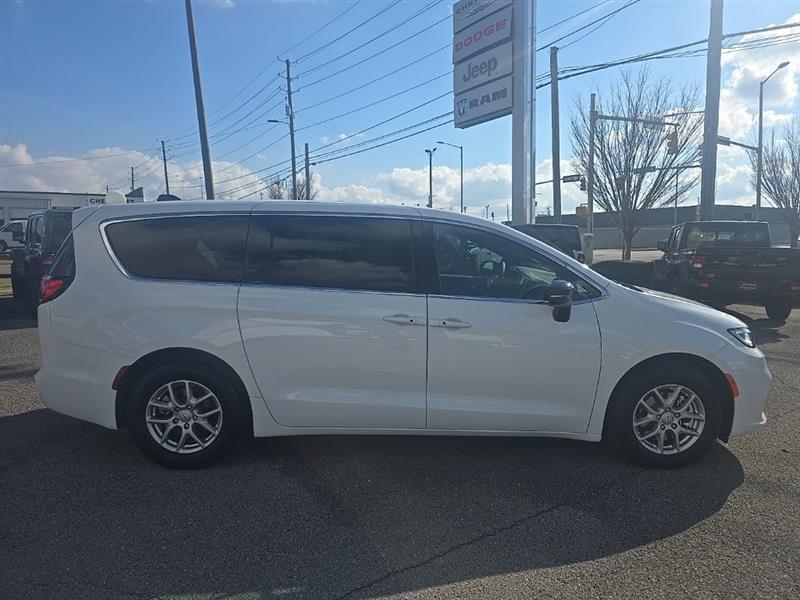 Chrysler Pacifica  2026