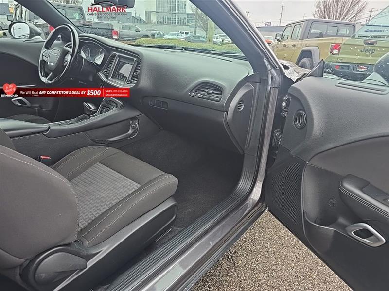 Dodge Challenger  2020