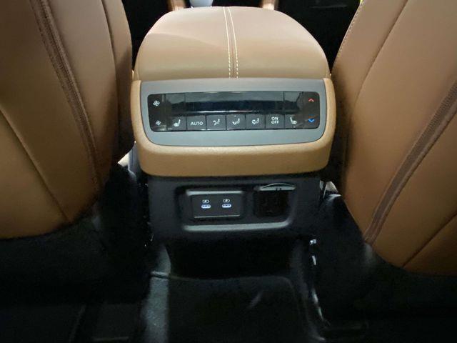 Nissan Pathfinder  2026