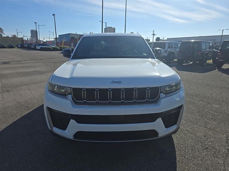 Jeep Grand Cherokee  2026