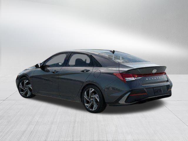 Hyundai Elantra  2026