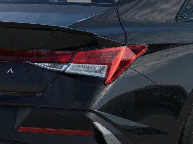 Hyundai Elantra  2026