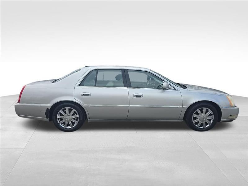 Cadillac DTS  2006