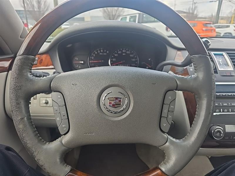 Cadillac DTS  2006
