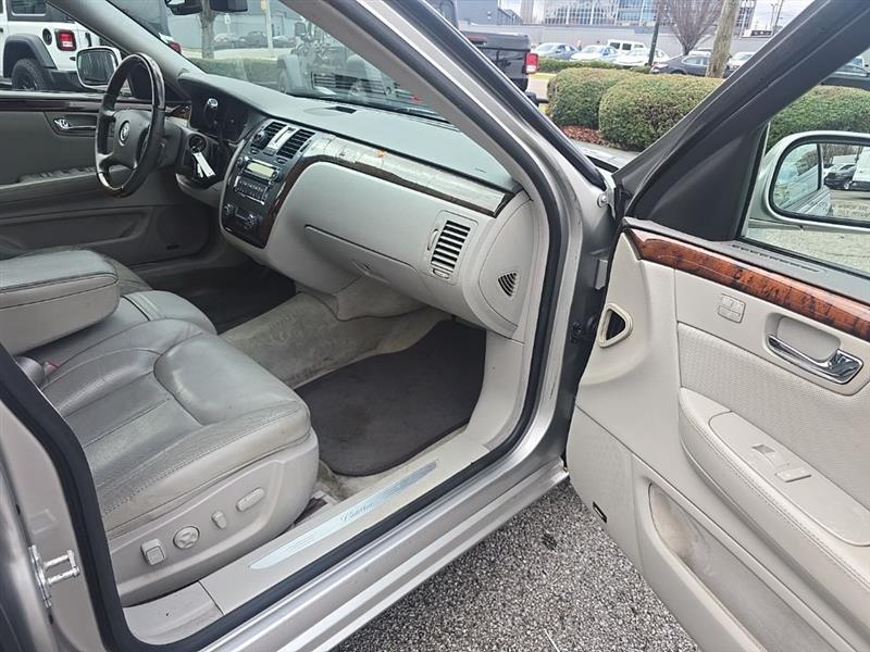 Cadillac DTS  2006