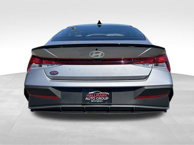 Hyundai Elantra  2026