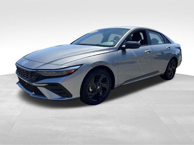 Hyundai Elantra  2026
