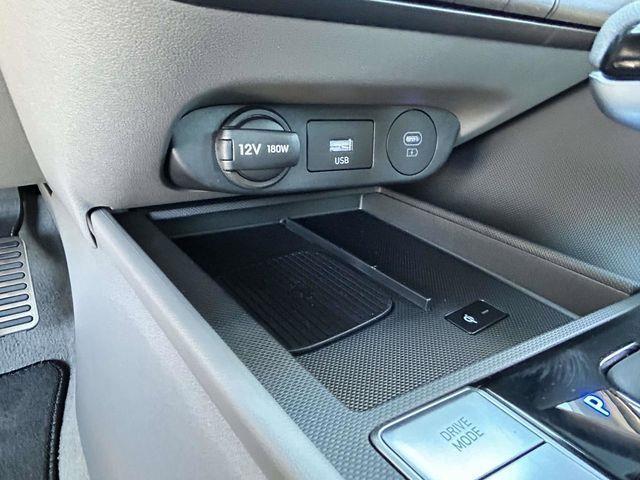 Hyundai Elantra  2026