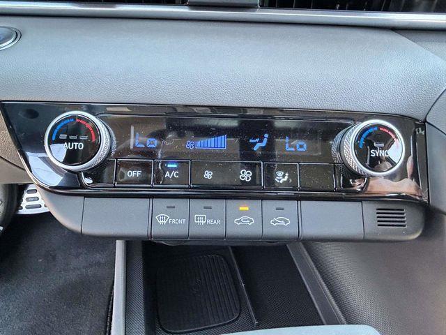 Hyundai Elantra  2026