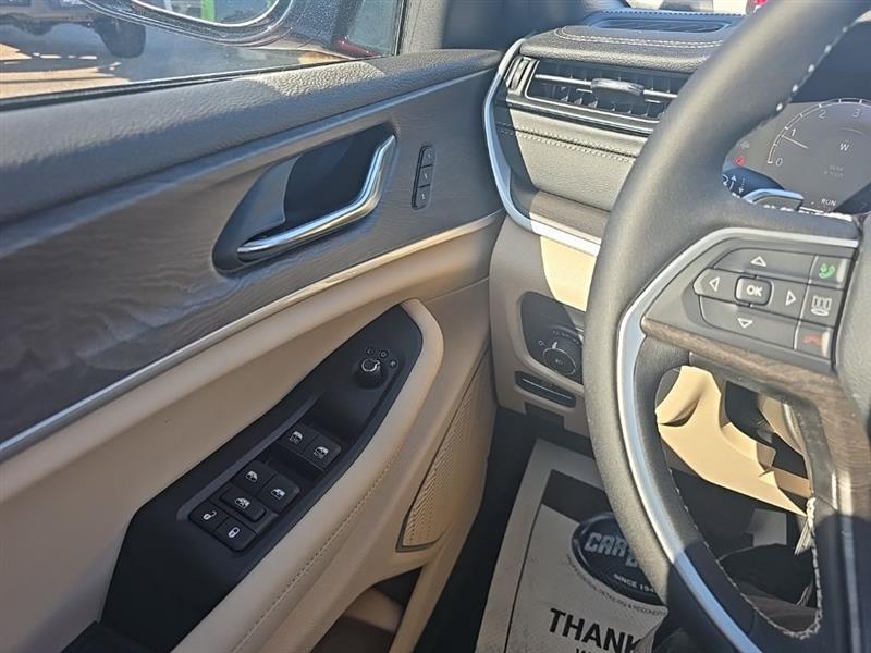 Jeep Grand Cherokee  2026