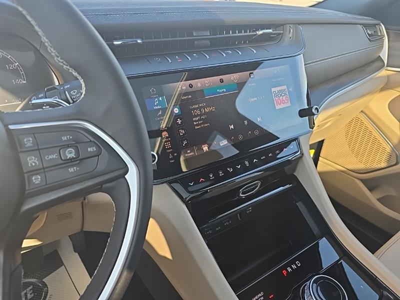 Jeep Grand Cherokee  2026