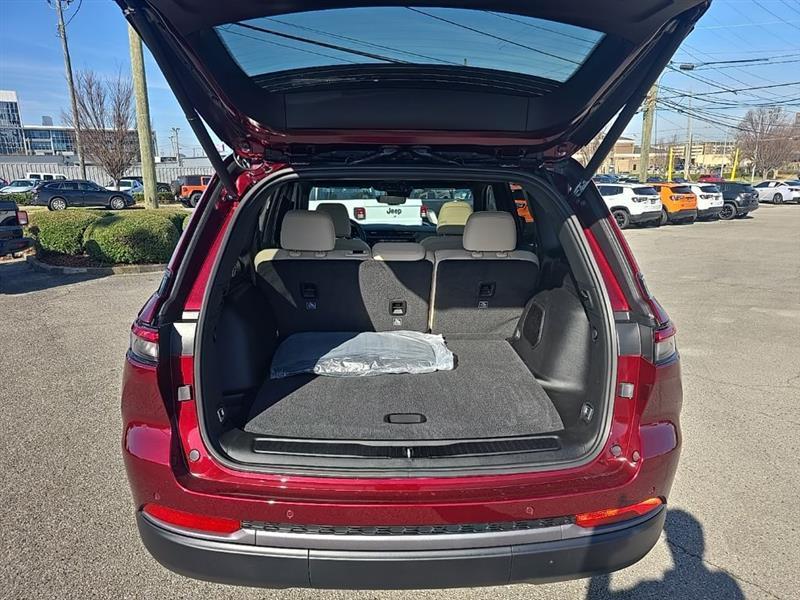 Jeep Grand Cherokee  2026