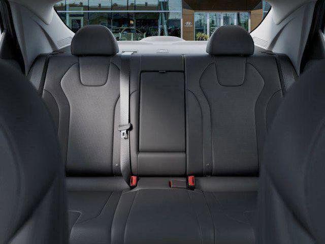 Hyundai Elantra  2026