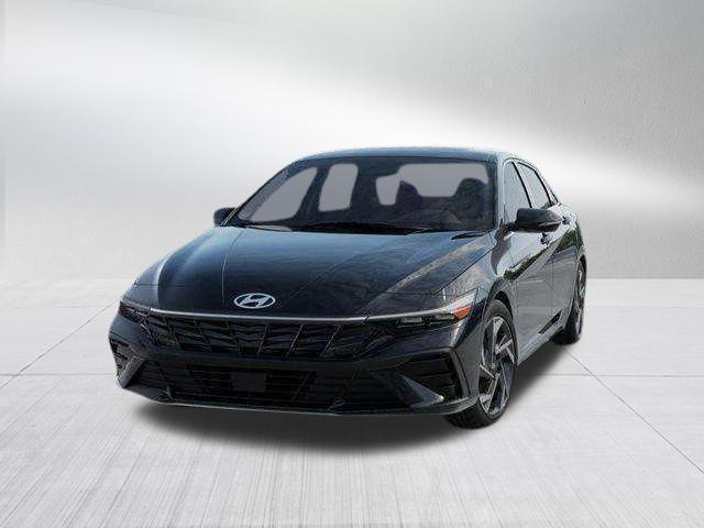 Hyundai Elantra  2026