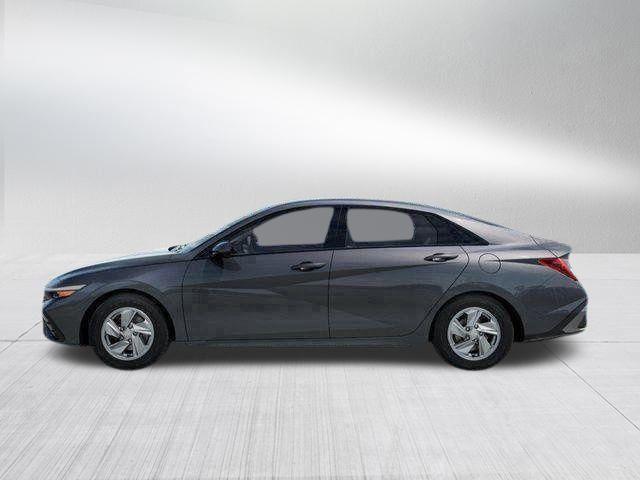 Hyundai Elantra  2026