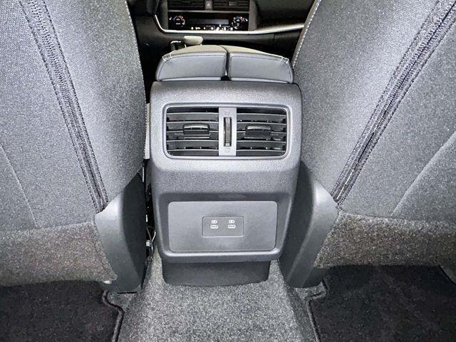 Nissan Rogue  2026