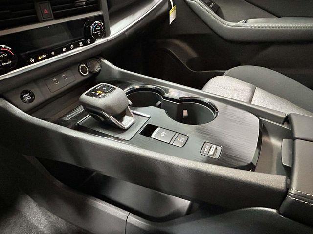 Nissan Rogue  2026