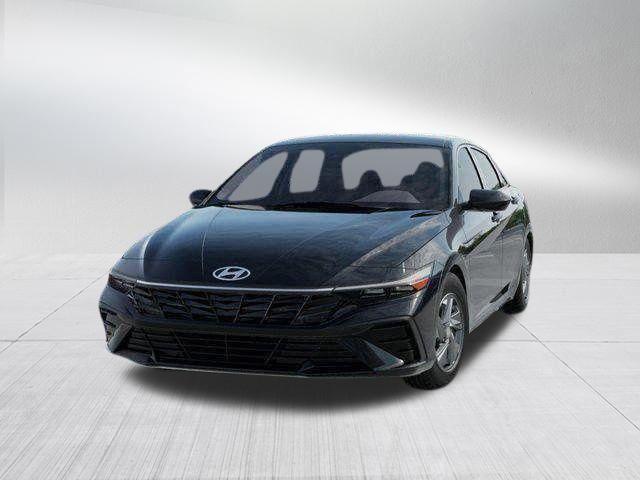 Hyundai Elantra  2026