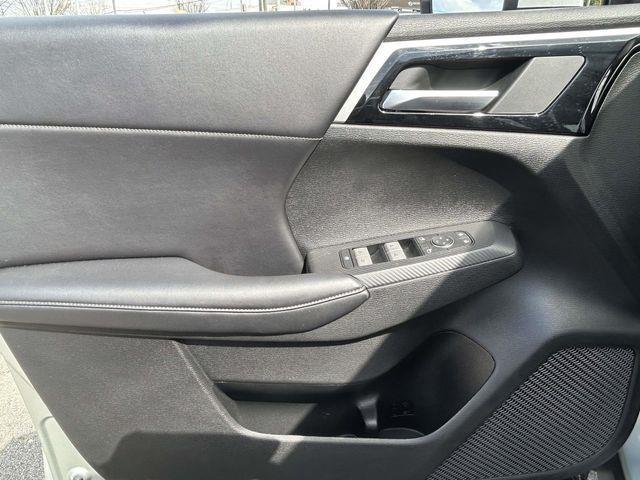 Mitsubishi Outlander  2022