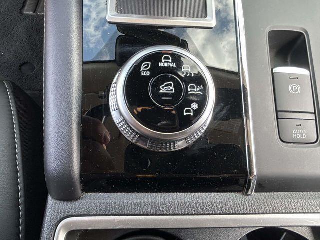 Mitsubishi Outlander  2022