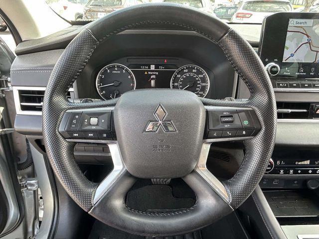 Mitsubishi Outlander  2022