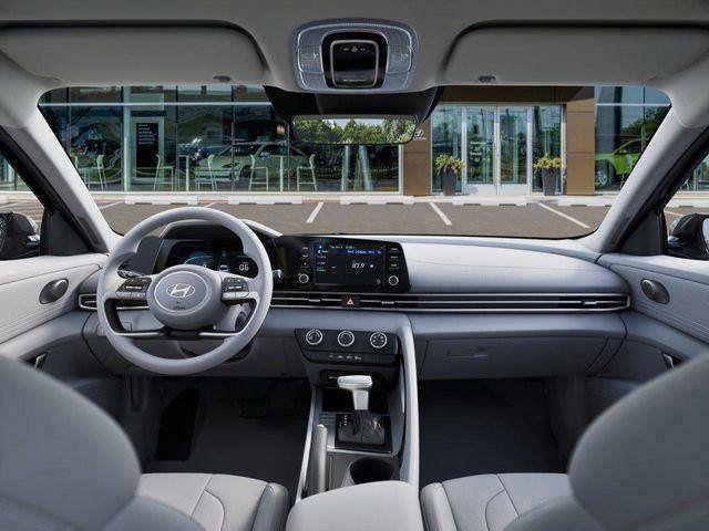 Hyundai Elantra  2026