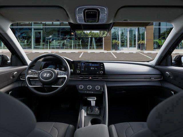 Hyundai Elantra  2026