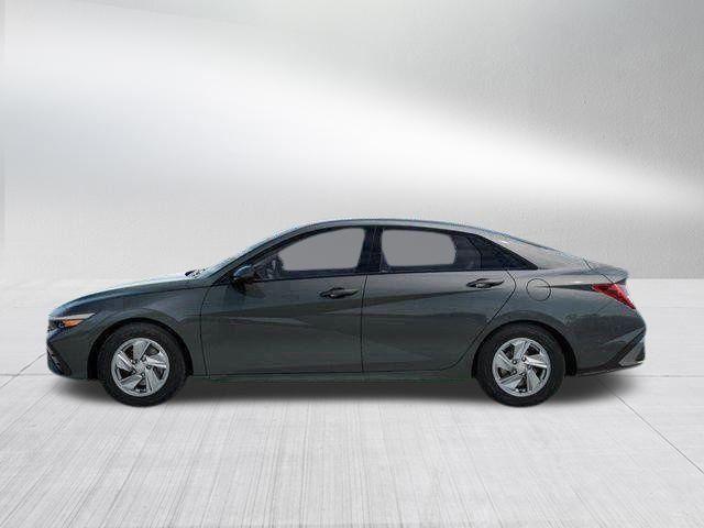 Hyundai Elantra  2026