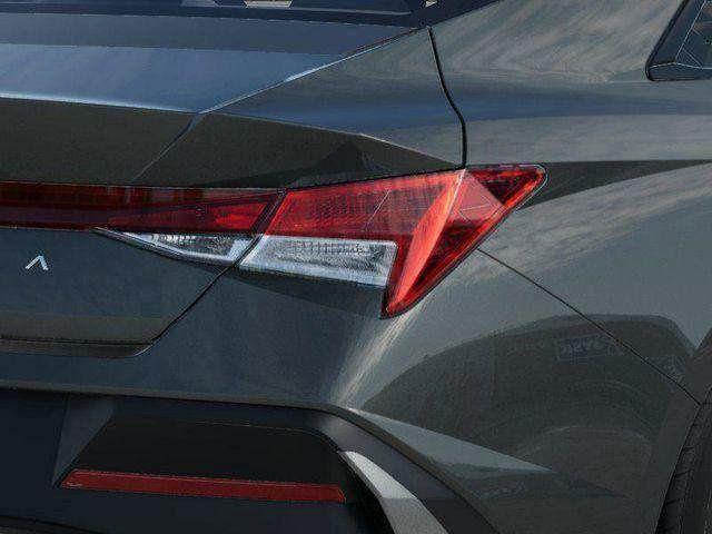 Hyundai Elantra  2026