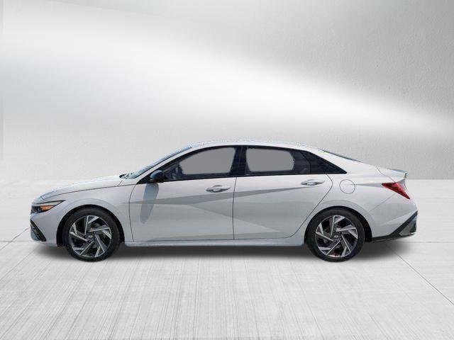 Hyundai Elantra  2026