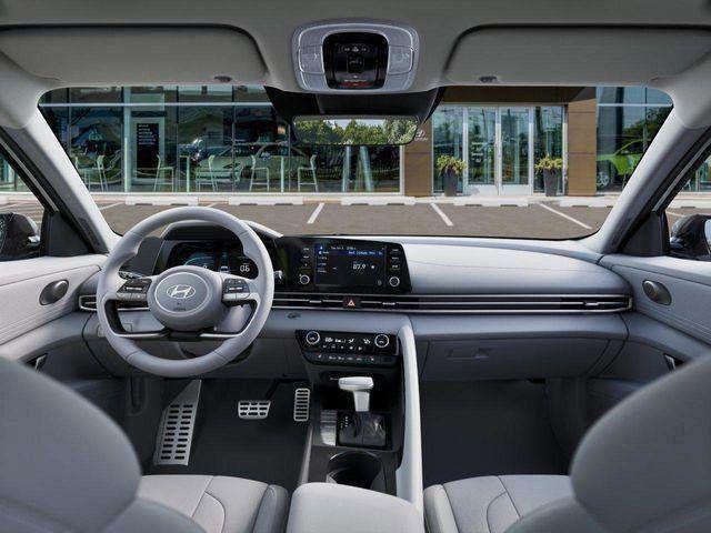 Hyundai Elantra  2026