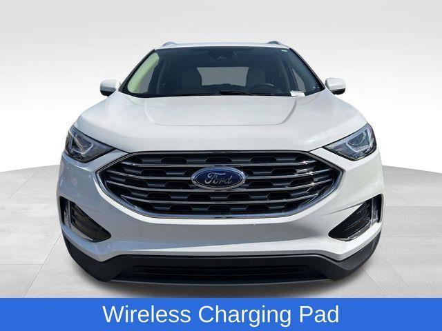 Ford Edge  2021