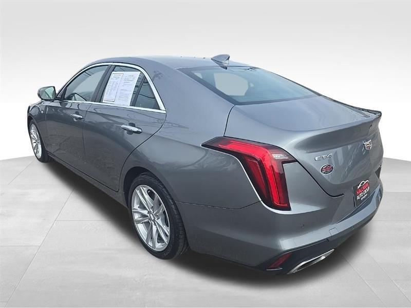 Cadillac CT4  2022