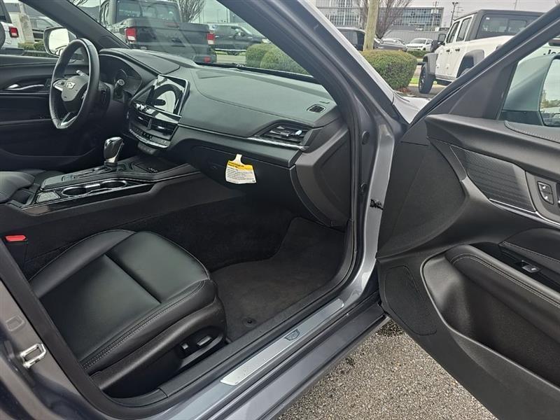 Cadillac CT4  2022