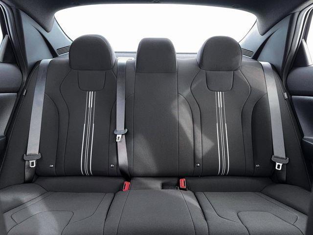 Hyundai Elantra  2026